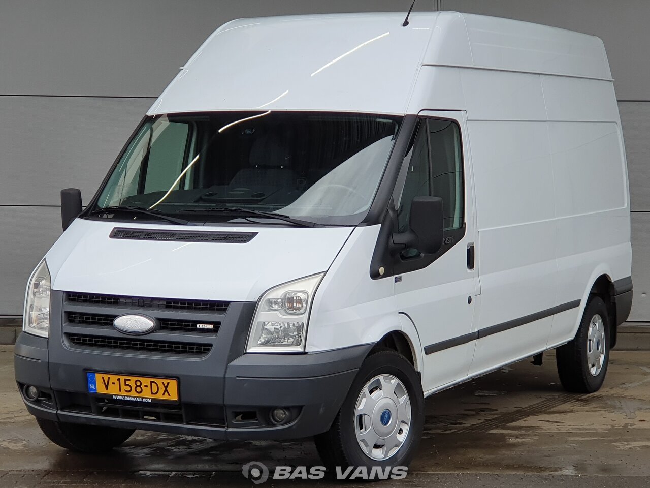 ford transit 13m3