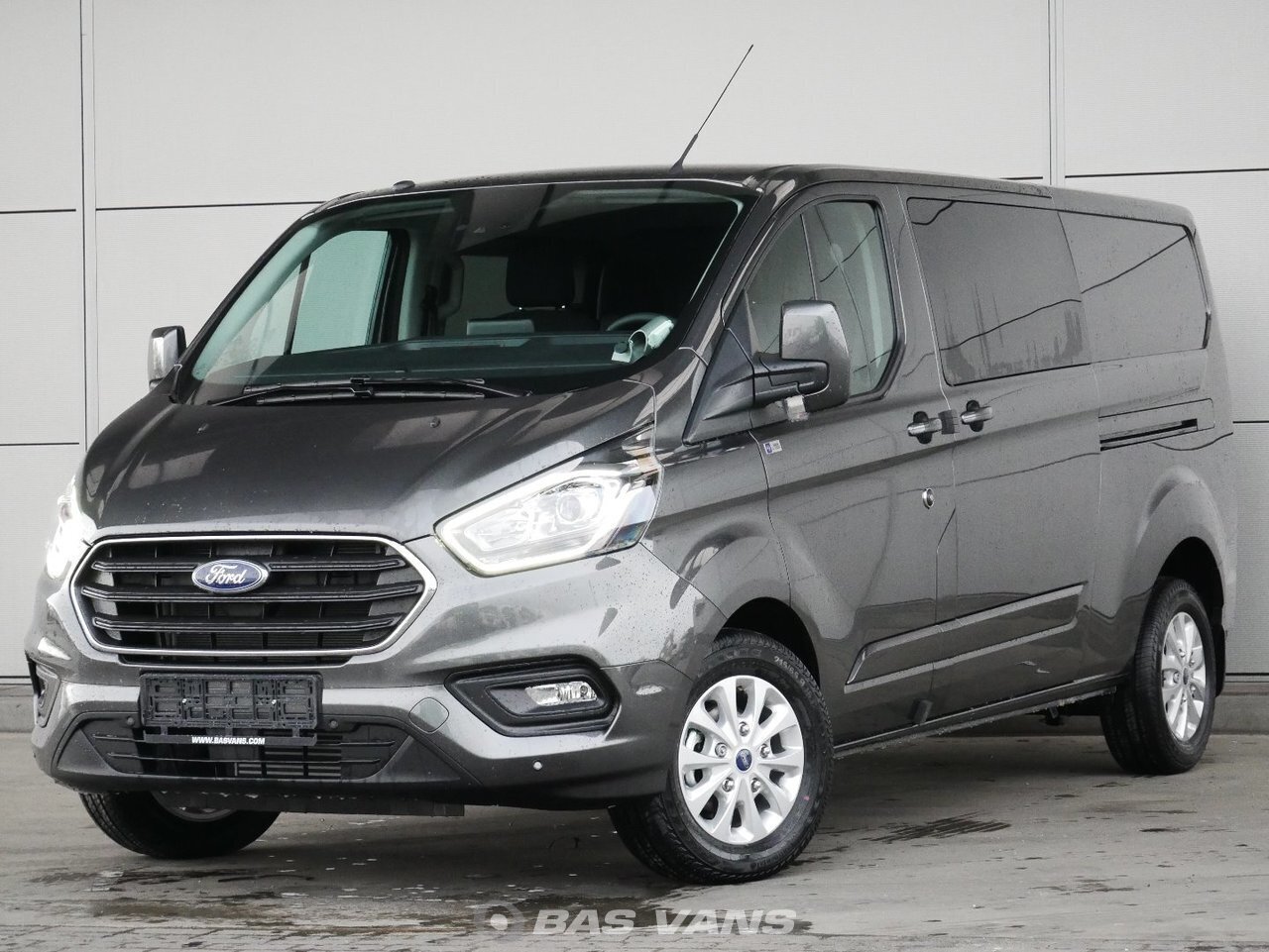 ford transit custom commercial
