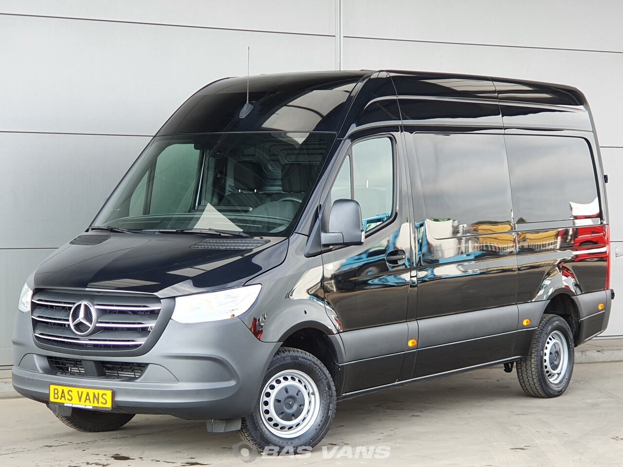 mercedes minibus 2019