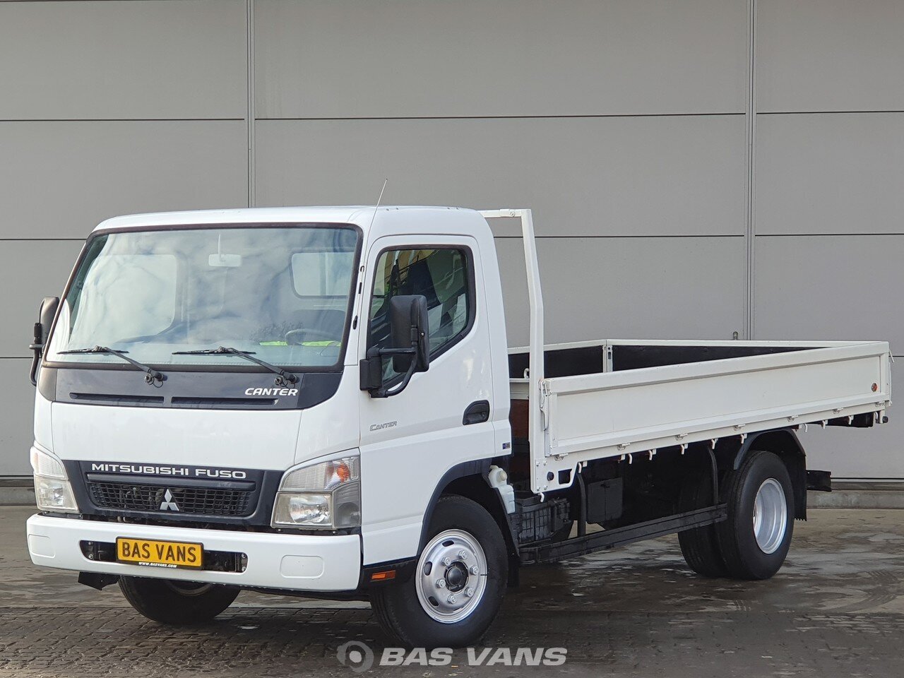 Mitsubishi fuso canter характеристики