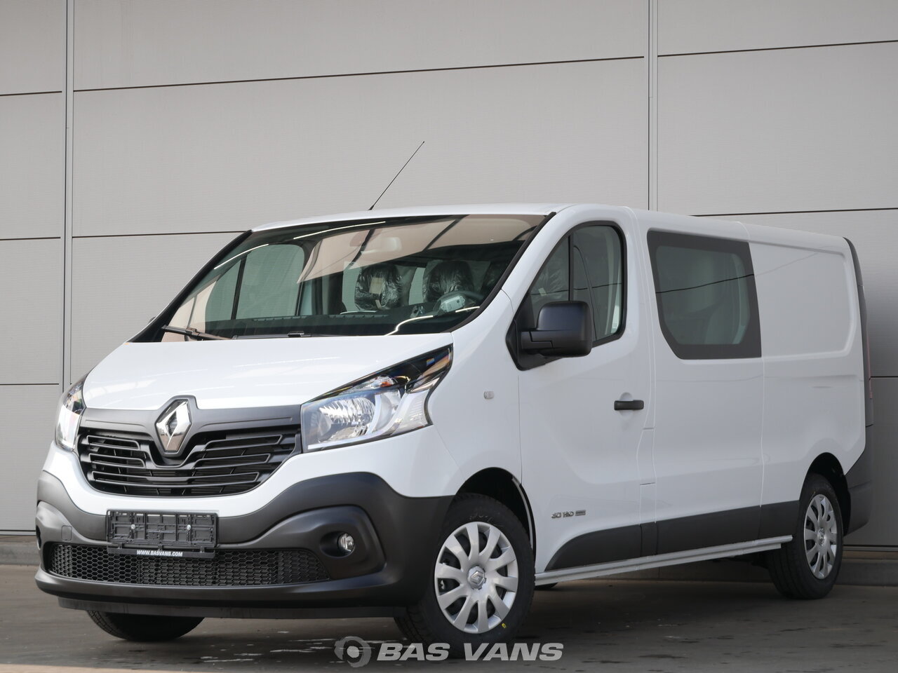 Renault Trafic 1 6 Dci 17 Closed Van Light Commercial Vehicle Bas Vans